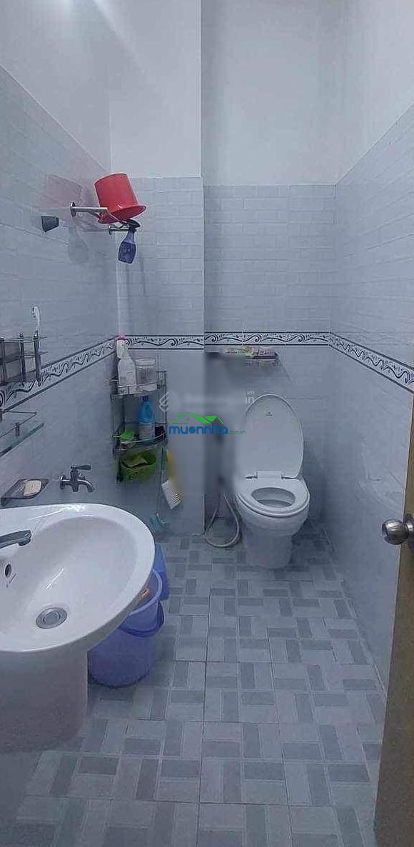 Chỉ 6,05 tỷ có ngay nhà kdc nam hùng vương, lê cơ, 3 tầng btct, 72m2, đường 10m, ở và kinh doanh - 2
