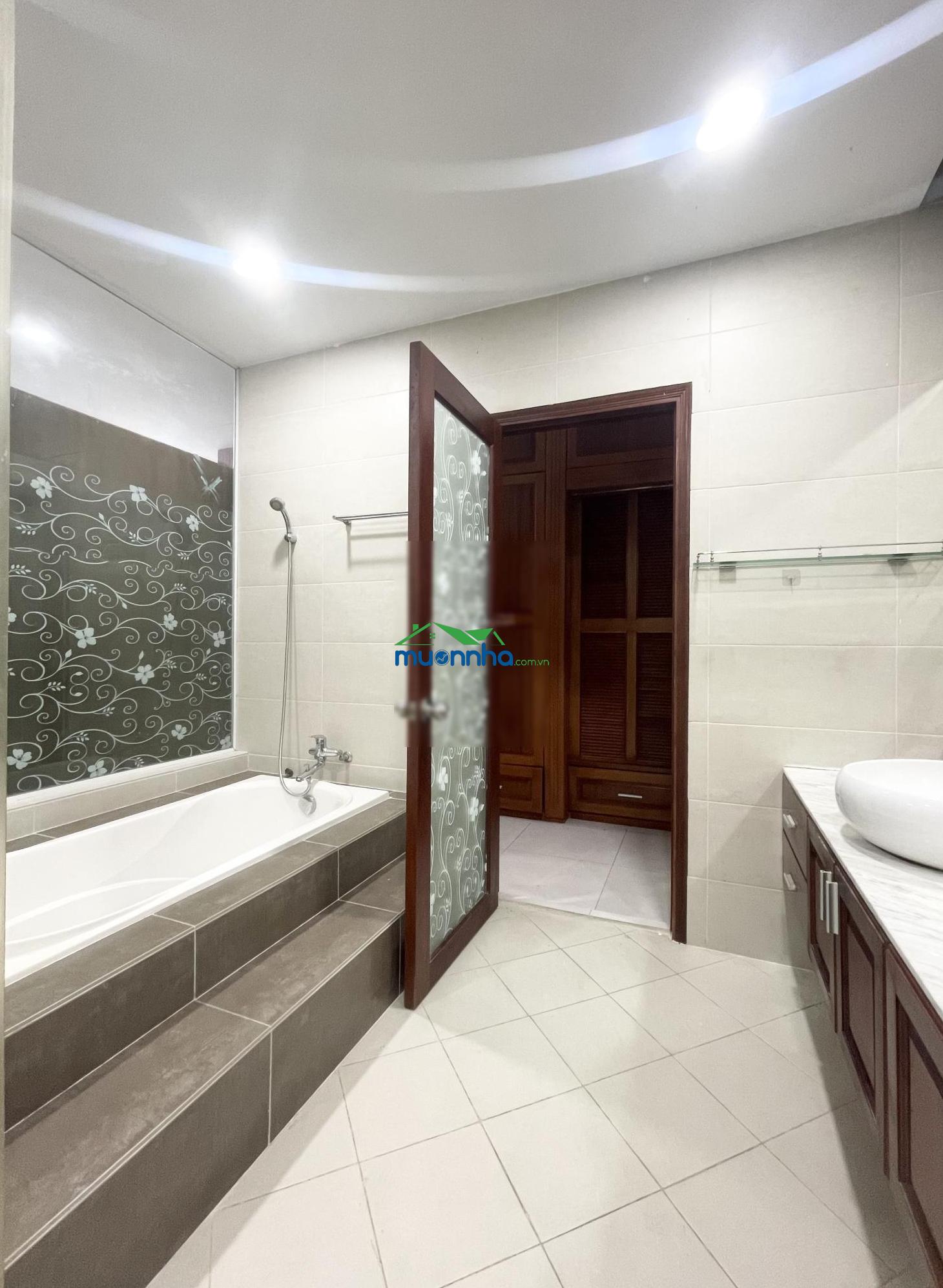 Bán nhà đẹp 4 tầng btct 120m2 có thang máy đường 12m kdc phú lợi quận 8 chỉ 9,5 tỷ shr hoàn công đủ - 2