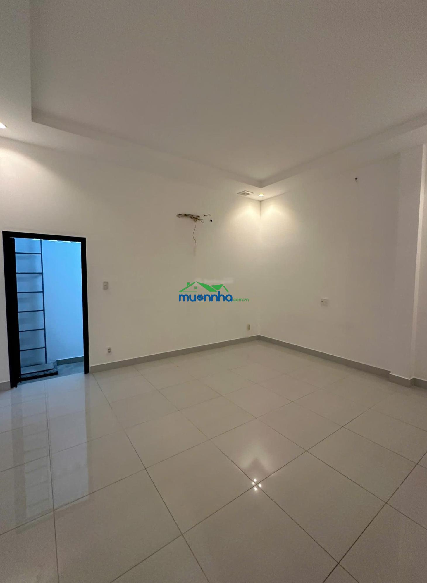 Chính chủ cần bán nhà phố cách phú mỹ hưng chỉ 5 phút - giá 10,5 tỷ dt 5x16m - lh: 0929 535 *** - 3