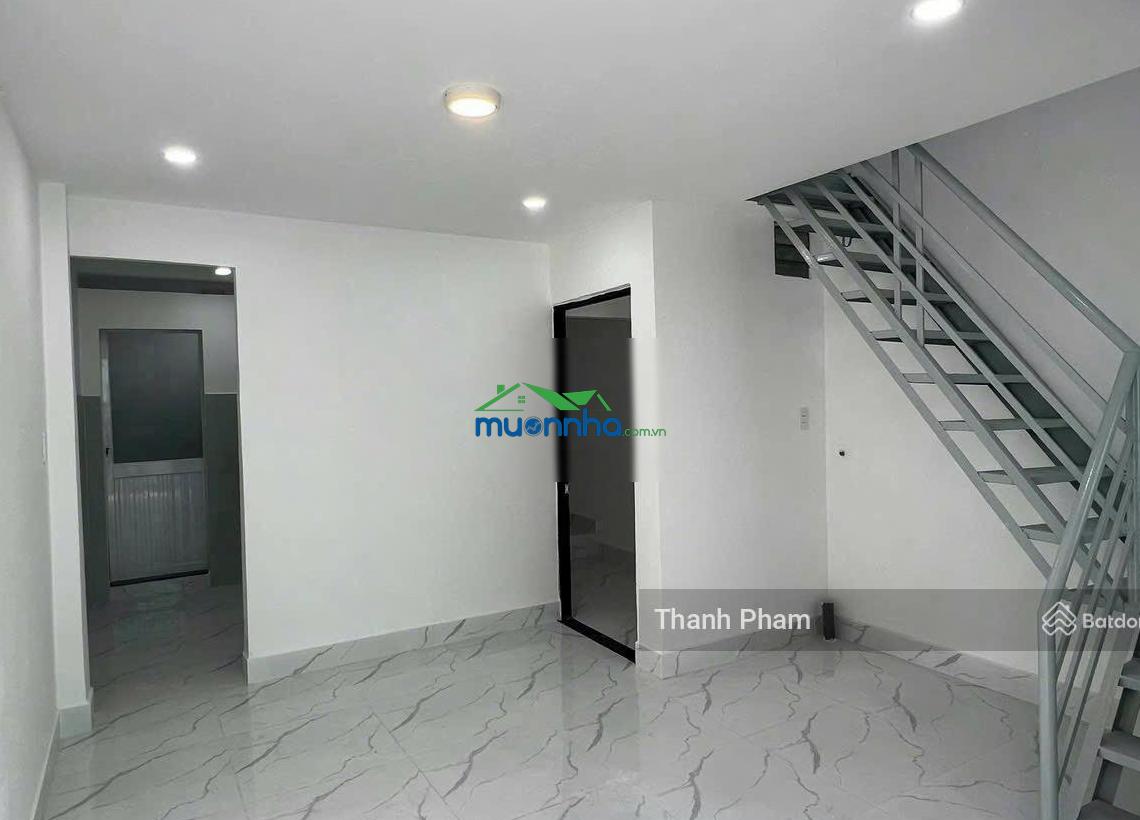 Hạ giá cực sâu, chỉ còn 2.99 tỷ nhà 2 tầng - 26m2 - ngang 3.9m nở hậu tài lộc - ngay sau uỷ ban q9 - 3