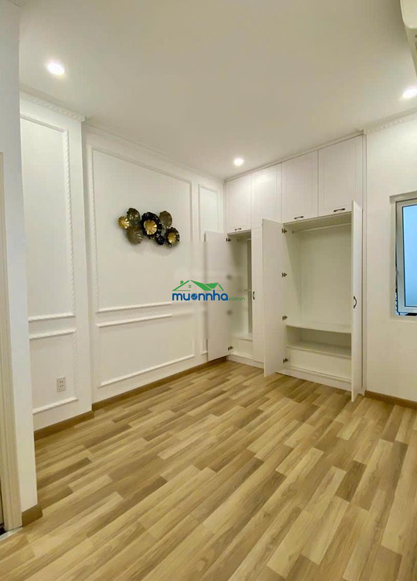 Nhỉnh 13 tỷ sở hữu nhà mới 4 tầng hẻm 8m đường cmt8. dt 4,6*16m. nội thất cao cấp - 3