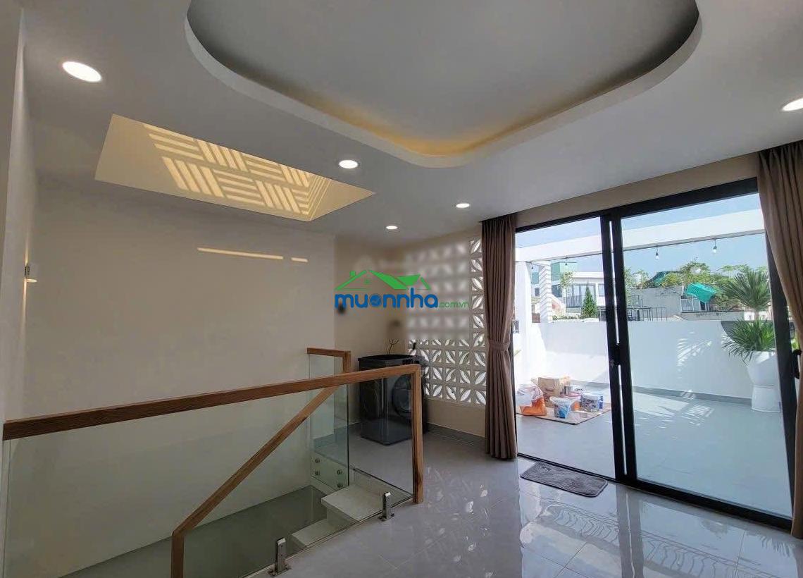- Tôi cần bán gấp nhà nam kỳ khởi nghĩa, quận 3 - 59,3m². nhà 1 lầu mới, giá ngộp - 2