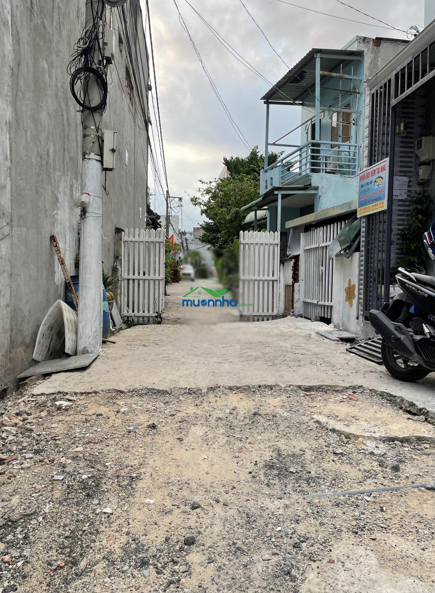 Bán nhà cấp 4, diện tích 68,8m2, ngang 4m nở hậu, hẻm xe hơi cách mt dương đình hội 100m