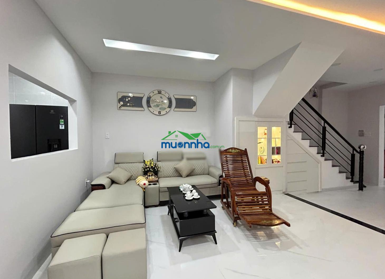 Bán nhà căn góc hxh thông nguyễn thái sơn, p3, gò vấp, dt: 5x13m, 1 lầu, giá: 7.5 tỷ, 0934 870 ***