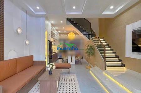 Nguyễn trọng tuyển, phú nhuận - 85.5m2 - 4 tầng có hồ bơi riêng ngang 5.3m - sát hxh, bán nhà - 3