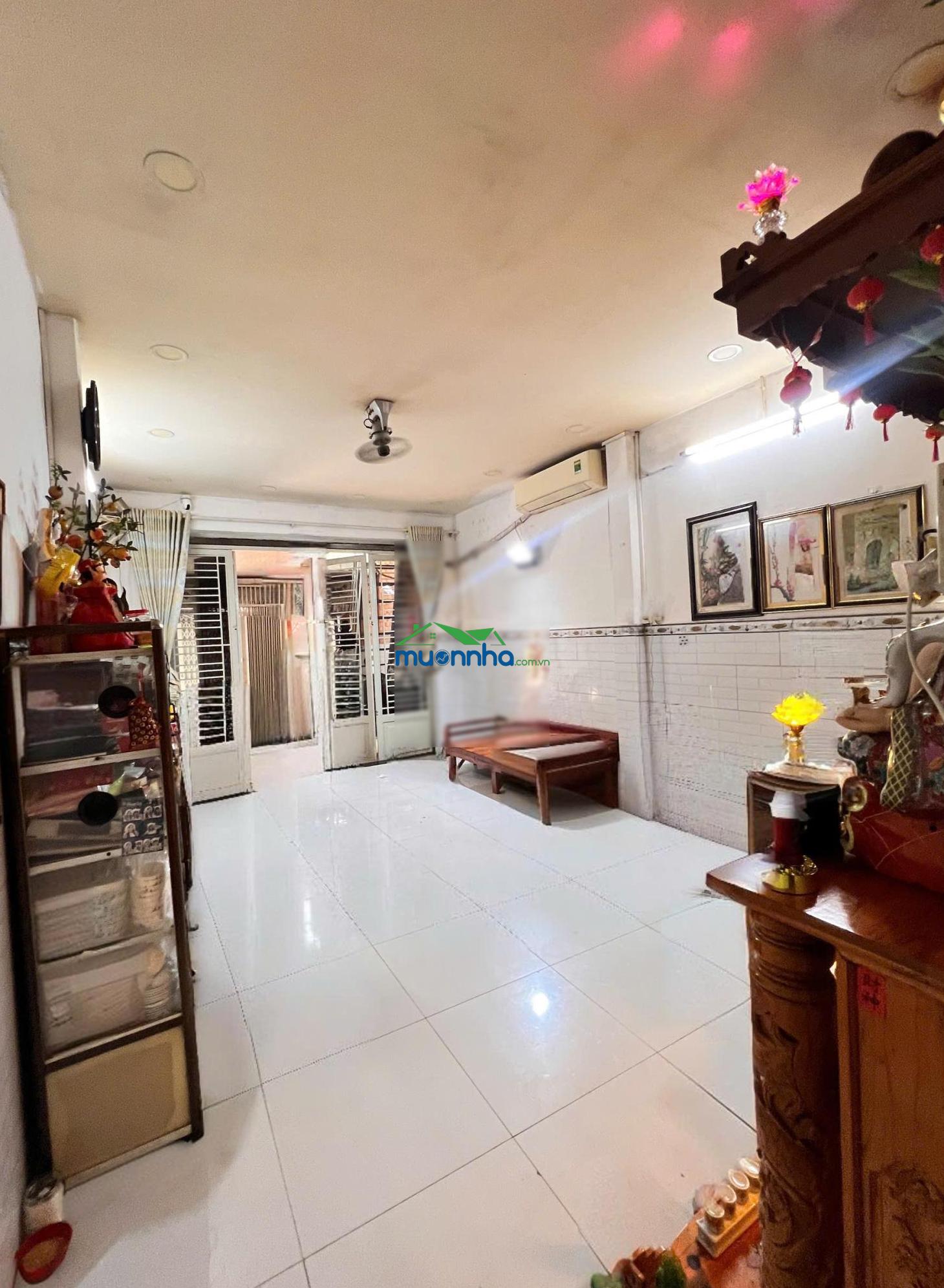 Gần sát đầm sen! dt: (4x17)m. giá: 6 tỷ (tl). nhà 2 tấm hẻm 4m lạc long quân p3 - 3