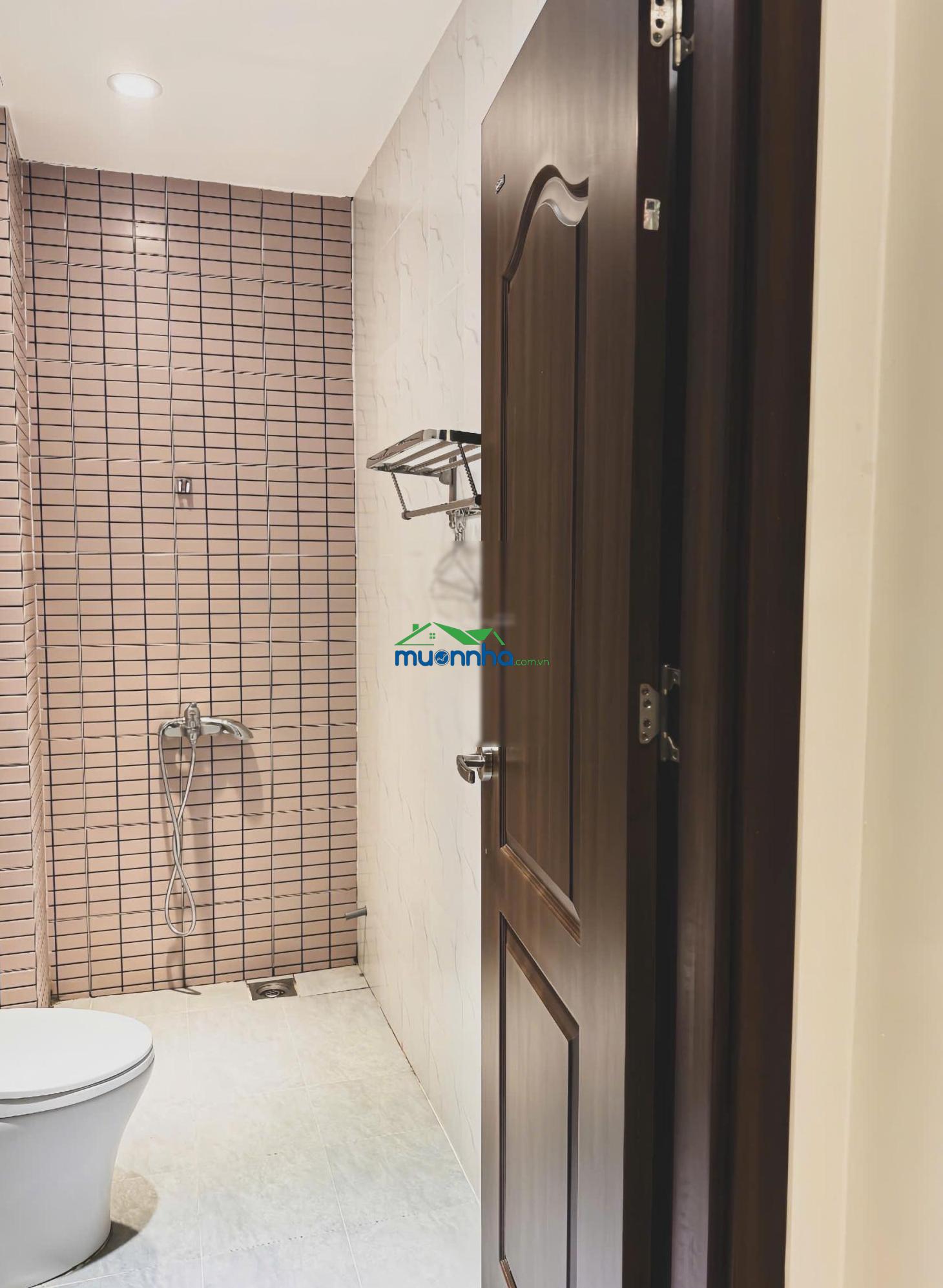Mặt bằng kinh doanh trung tâm thủ dầu một 11x30m. 3 tầng +sân thượng sẵn máy lạnh ,650m2 sàn
