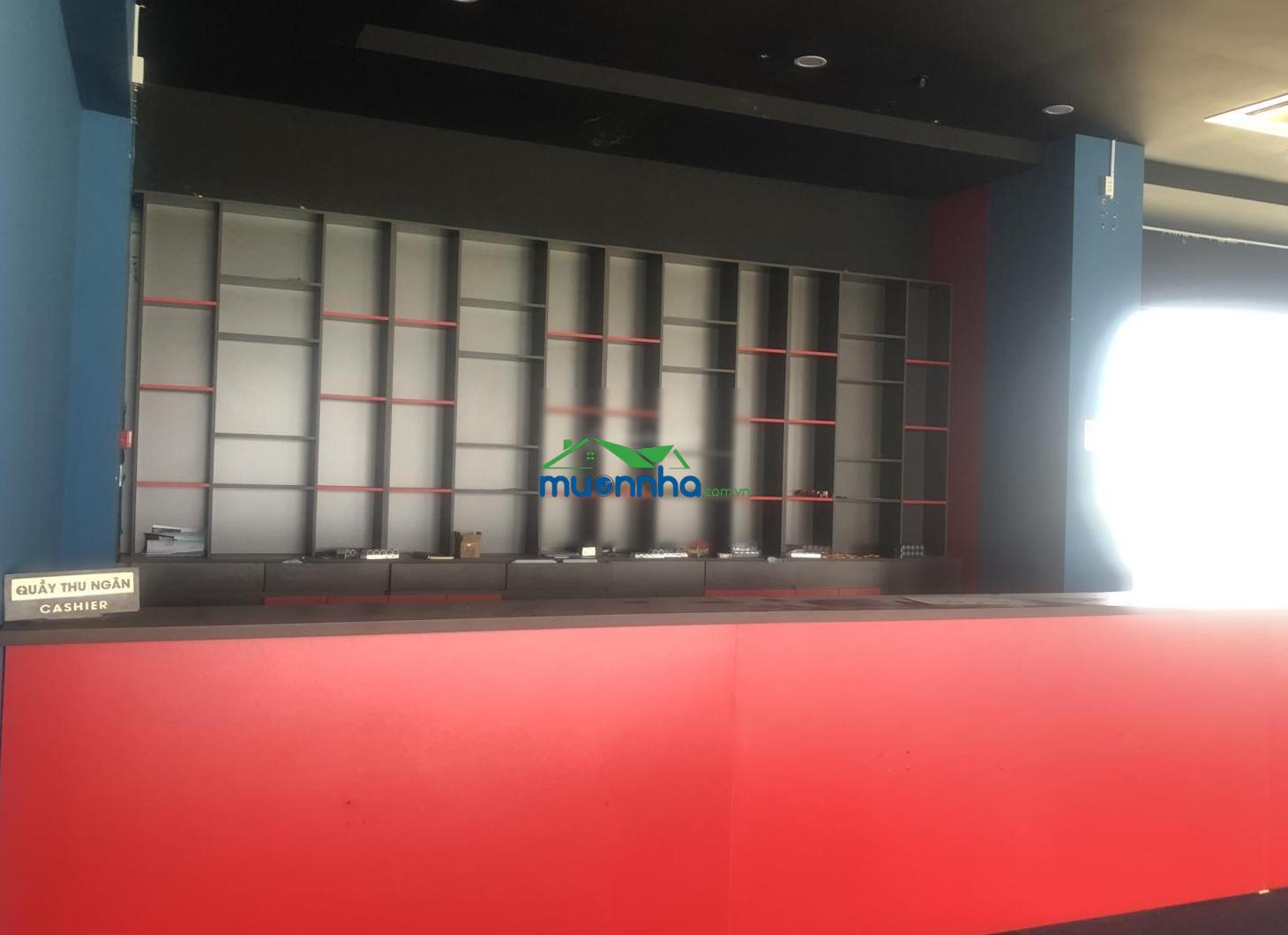 Cho thuê mặt bằng 200m2, giá cực tốt, decor sẵn, không gian vip - 2
