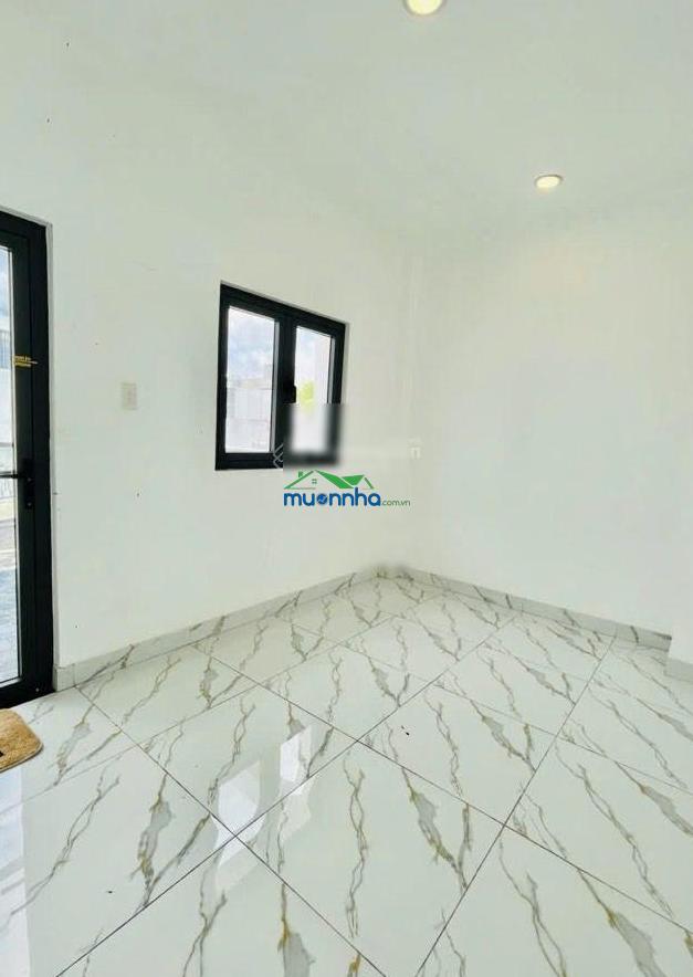 Nhà đẹp 4 tầng, dt (4x14)m2, hẻm xe hơi thông suốt, ngay ngã tư bốn xã, giá 6,85 tỷ còn tl