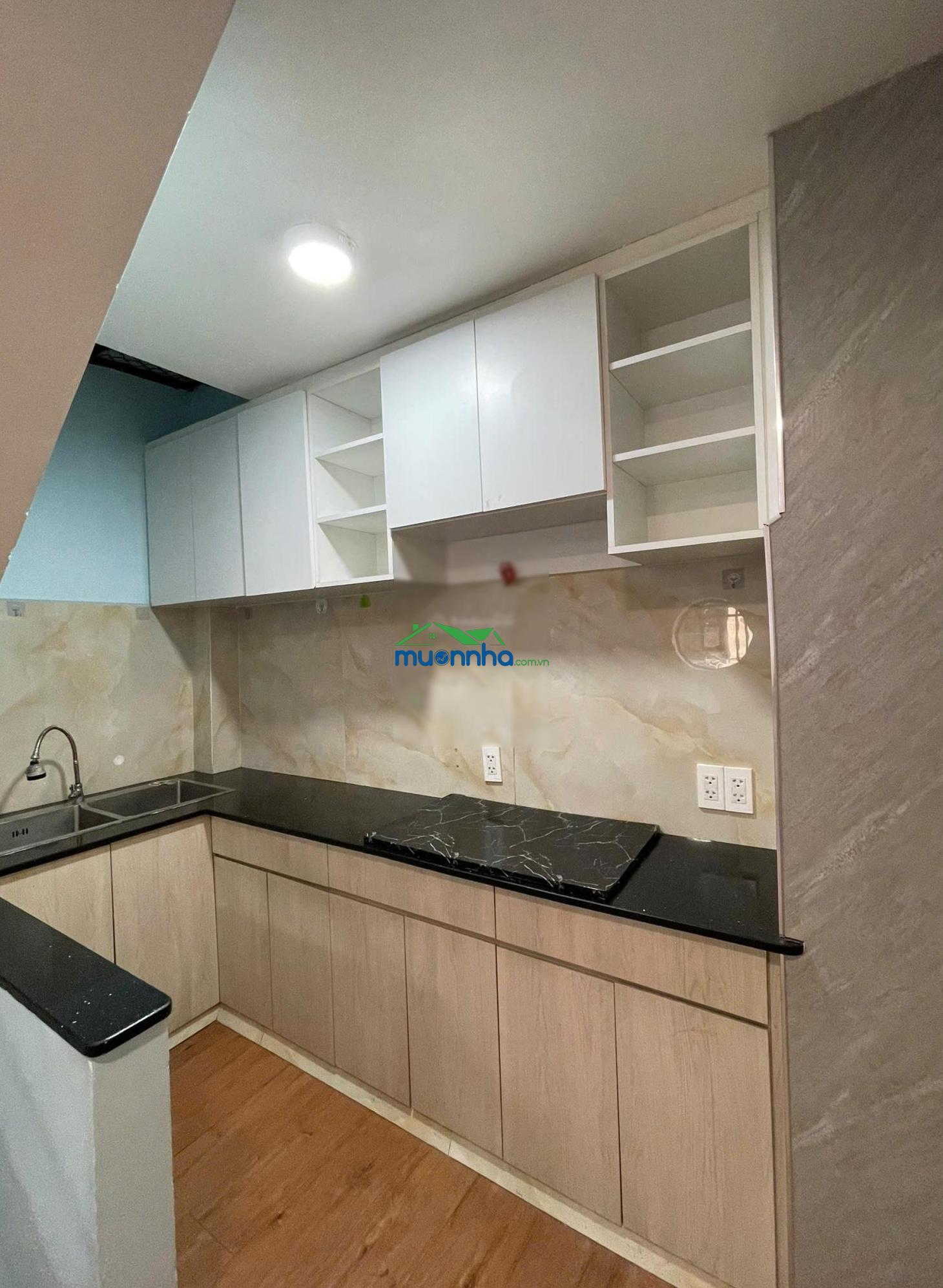 Cần bán nhà xô viết nghệ tĩnh gần quận 1 - hẻm ôtô - 5 tầng - view landmark 81 - 6,8 tỷ - 3