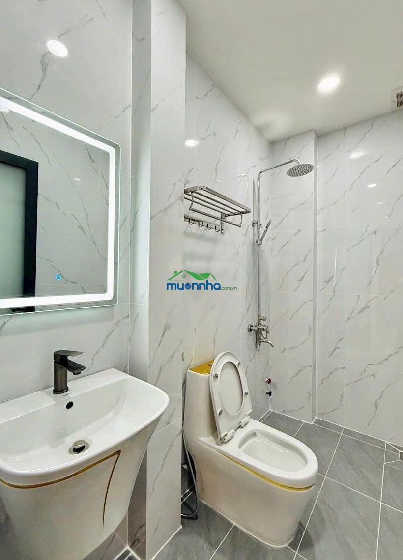 Nhà 51.2m phan văn trị, bình thạnh giá 2 tỷ 350. xây 1 trệt 3 lầu, gần chợ. hẻm 5m, sổ riêng - 4