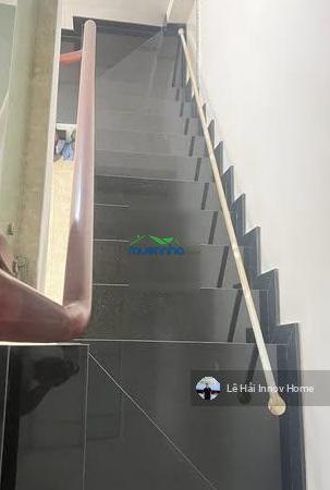 5,8 tỷ - nhà mới ở liền - (4,2x10, 2 tầng) - gần ngã 4 âu cơ - lạc long quân - 2