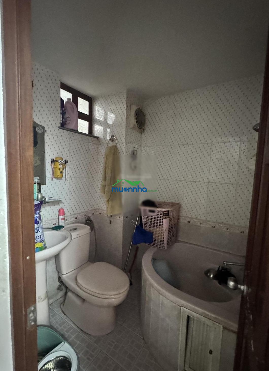 Nhà đẹp lý chính thắng hẻm xe hơi 5 bước ngang 3m dài 21m 4 tầng 5pn