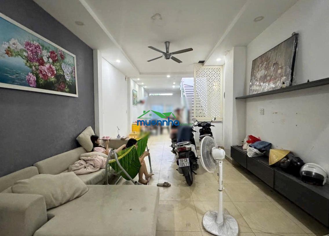 Nhà lầu 97m2 đất đường 22 linh đông gần vành đai sổ hồng sát phạm văn đồng