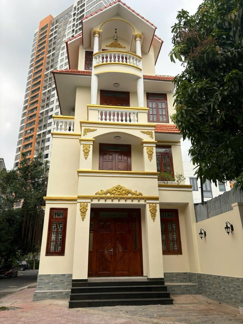 Bán gấp nhà góc 2 mặt tiền 108.1m2 kdc văn minh, bình trưng - giá chỉ 33 tỷ - lh 0936666466