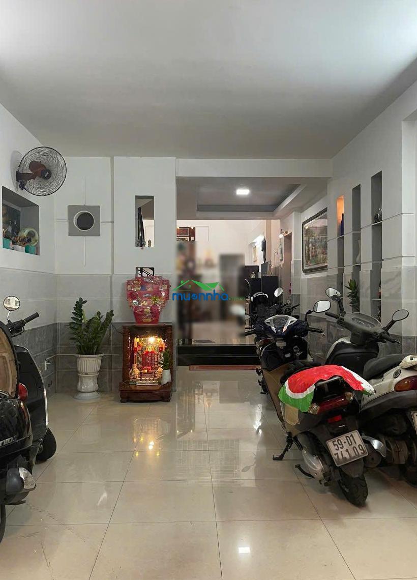 Nhà kiên cố 5 tầng vuông vức ngay hxh tân sơn nhì dt 4 x 18m sổ hồng hoàn công đầy đủ, dân trí cao - 2