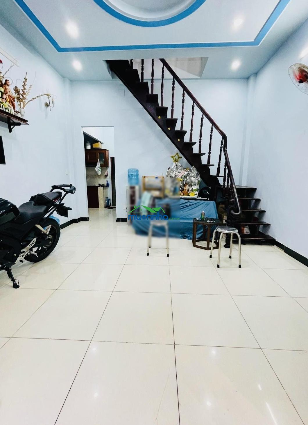 Giảm 400tr - ô tô vf3 đỗ cửa, đối diện bv175, giáp bt pn, 3pn, 2 tầng kiên cố