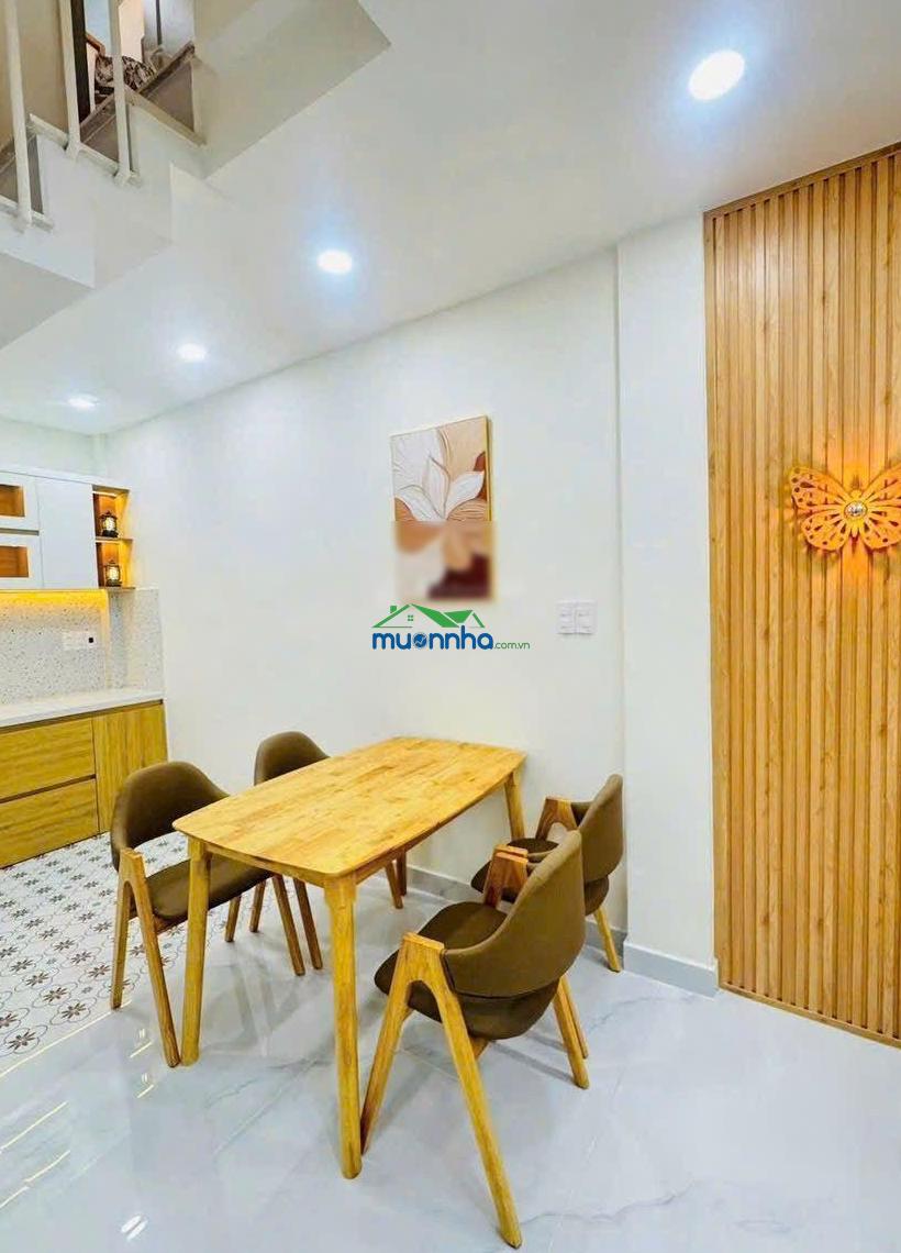 Nhà đẹp 3 tầng có 4 phòng ngủ, tặng nội thất. sát mặt tiền 591/10 bình thới - 3