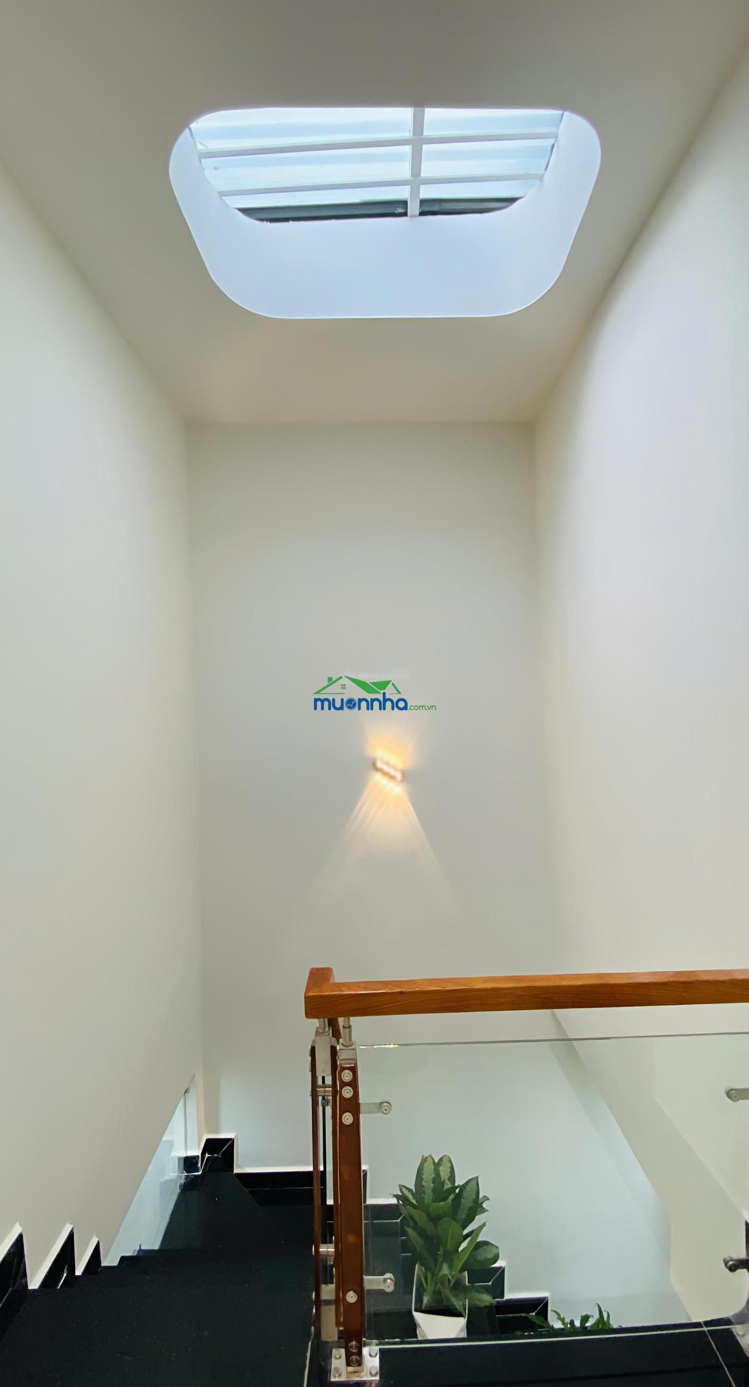 Bán nhà 2 tầng sát aeon bình tân chỉ 5p di chuyển, chỉ 5,5tỷ, dt 60m2, 3pn có pn trệt, 3wc, hẻm 7m - 3
