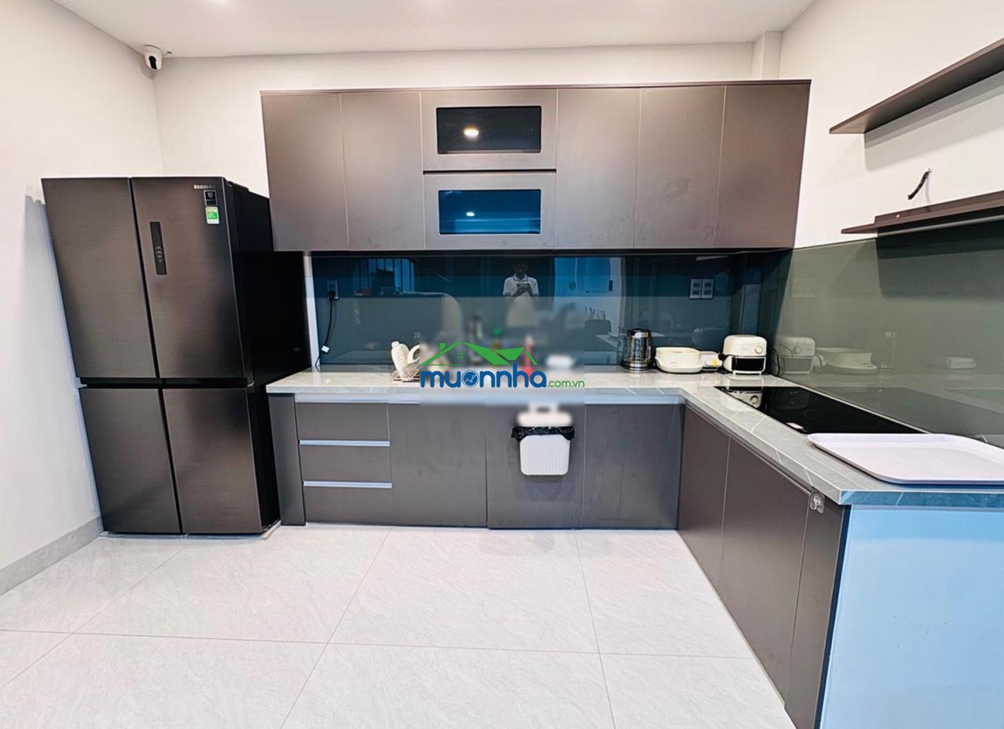 Siêu phẩm căn góc q4 - hẻm 5m - 43m2 - 2 lầu đúc - kdc hiện hữu