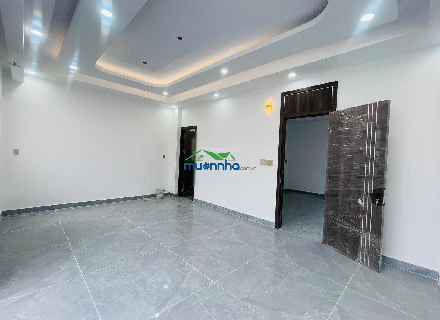 Nhà mới 4 lầu 102m2 ngang (6,3x16,2) - cạnh kdc hồng long - quốc lộ 13 - đường xe hơi - thủ đức - 3