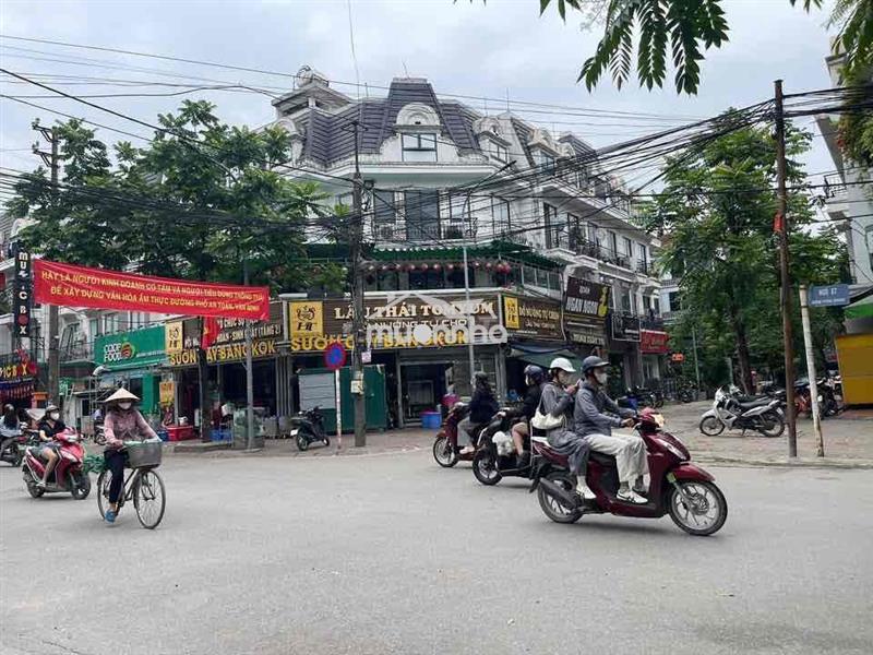 Biệt thự-phùng khoang-đẹp không tỳ vết-giá chỉ nhô 200 triệu/1m2.