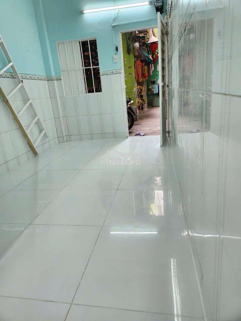 CHÍNH CHỦ CHO THUÊ NHÀ NGUYÊN CĂN 28M2 TÂN HÒA ĐÔNG,CÓ MÁY LẠNH.