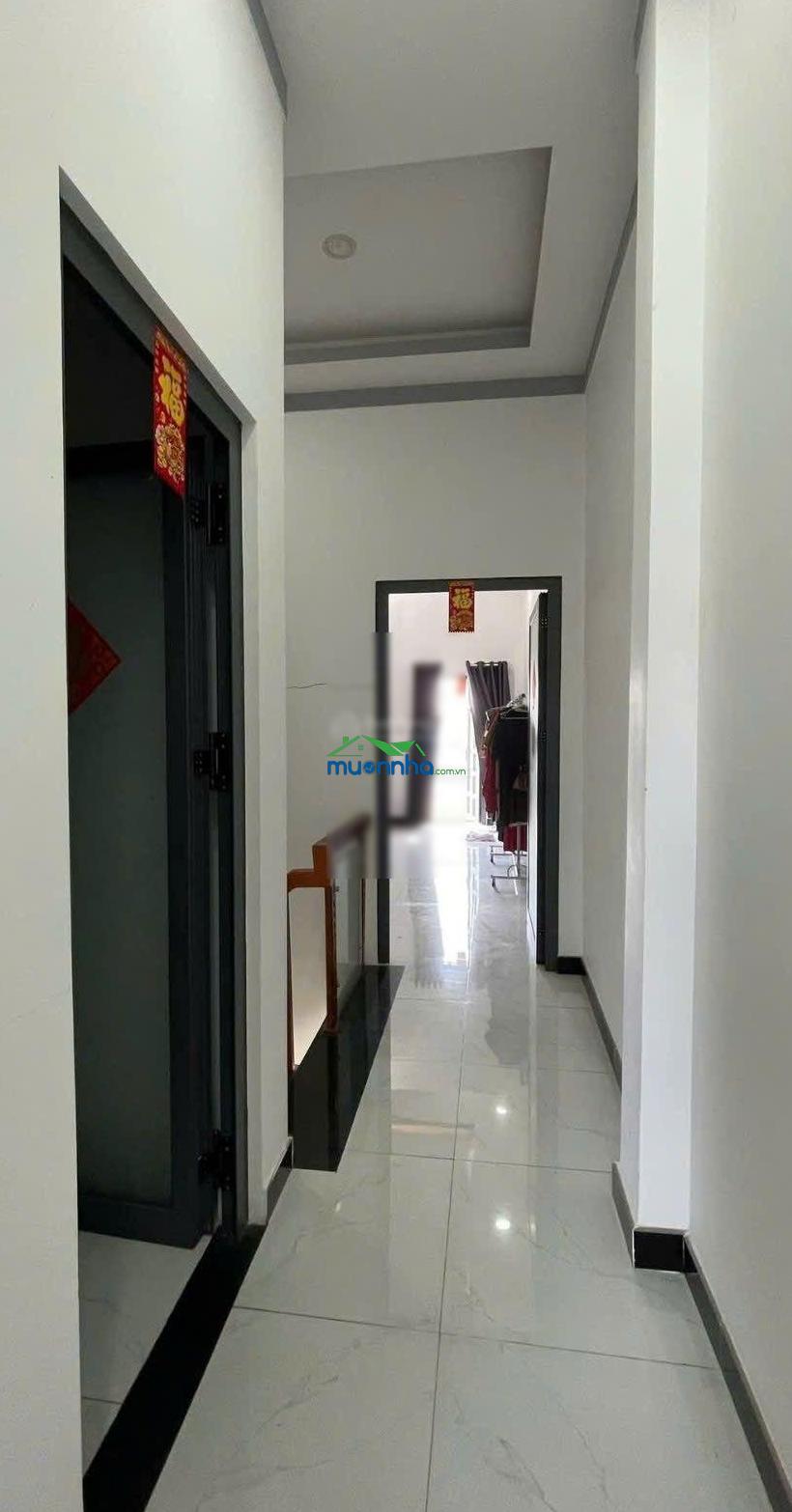 Gấp! nhà lầu trệt 146m2 ngang 5m full nt, đường thông ôtô né nhau, sân ôtô, hạ còn 2tỷ95 bớt lộc