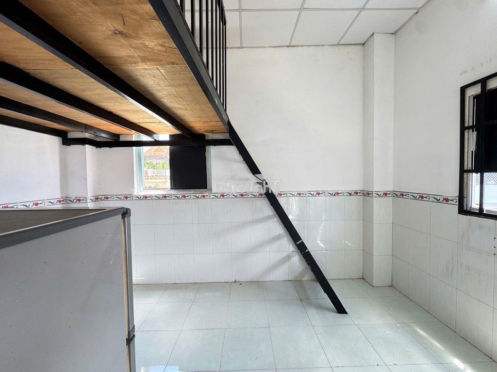 Duplex 28m2 cửa sổ trời thoáng mát ngay cầu chữ y, đh tự nhiên, sg - 2