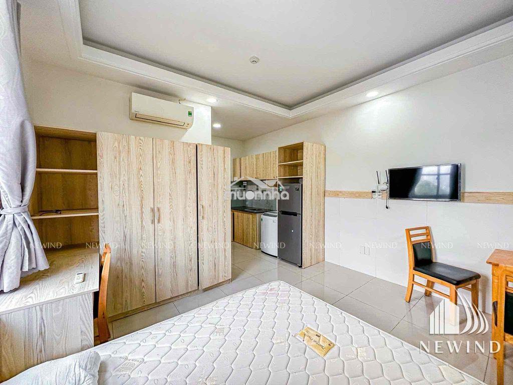 Khai trương căn studio cửa sổ ngay sát lotte quận 7 - 3