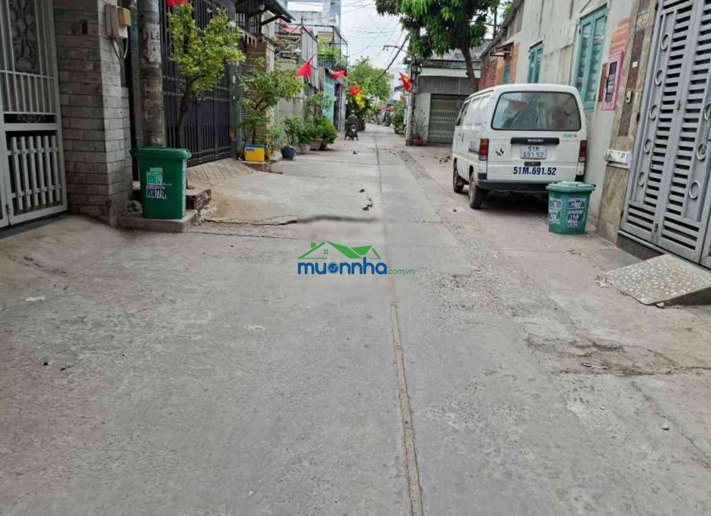 - Nhà bán hẻm xe hơi thông tứ tung - 2 tầng btct- 4,4m x 17m- đường số 10- bình tân - bình tân