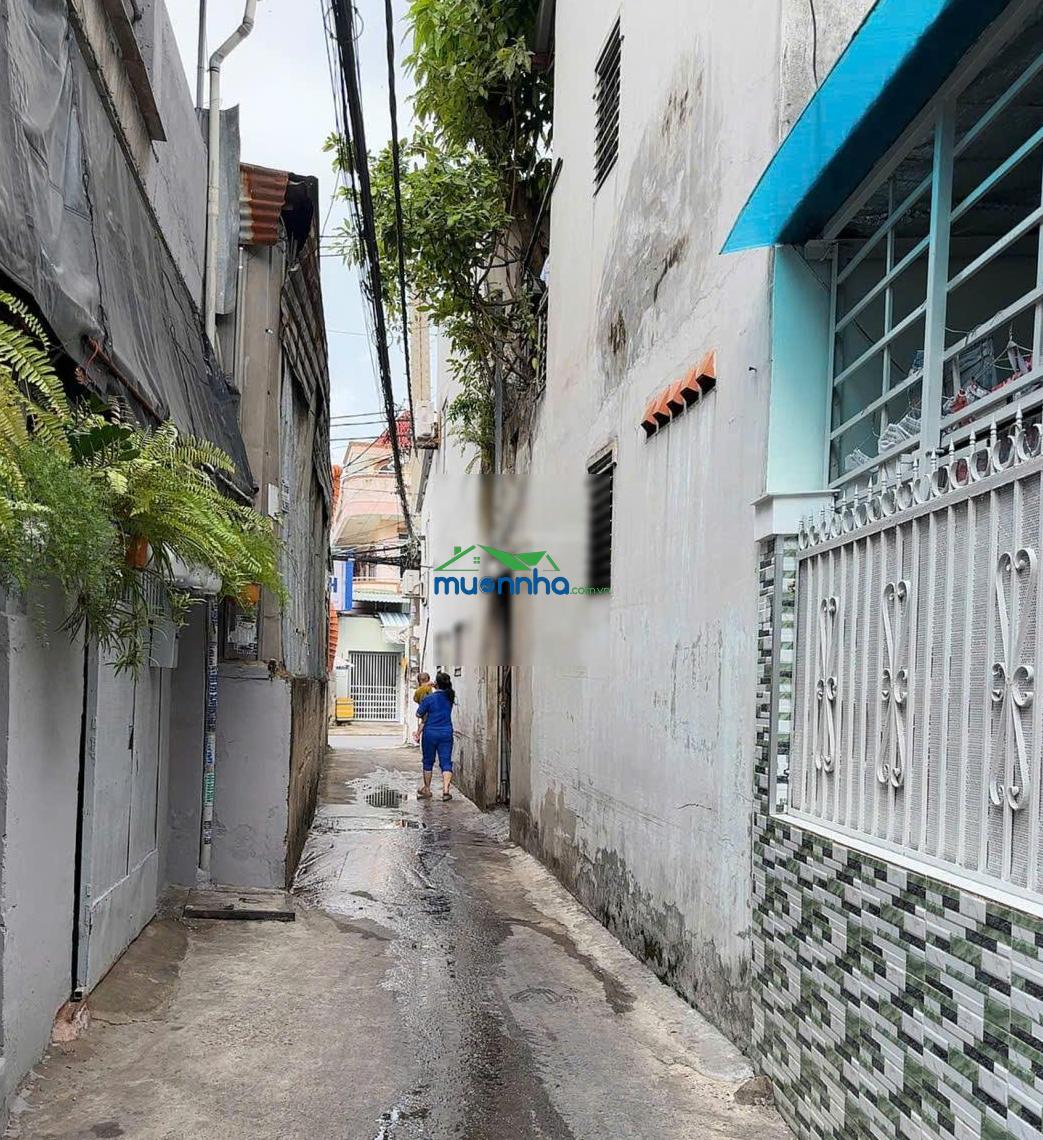 Nhà nở hậu đẹp sát mặt tiền trường chinh quận 12 giá 4,5 tỷ