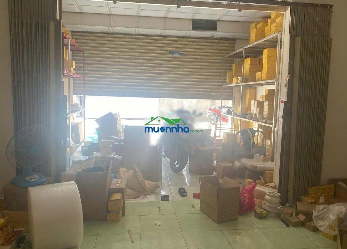 Nhà 10x20m, mặt tiền đường nhựa 1/tô ký ngay phòng công chứng đất việt - 2
