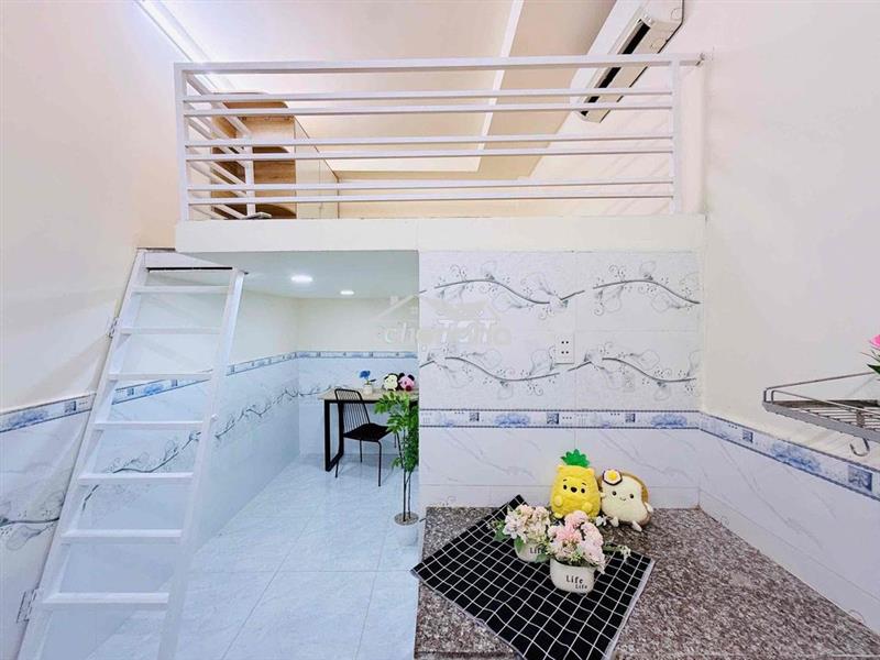 Phòng duplex giá mềm mới toang ngay tô hiệu gần trung tâm đi đâu cũng