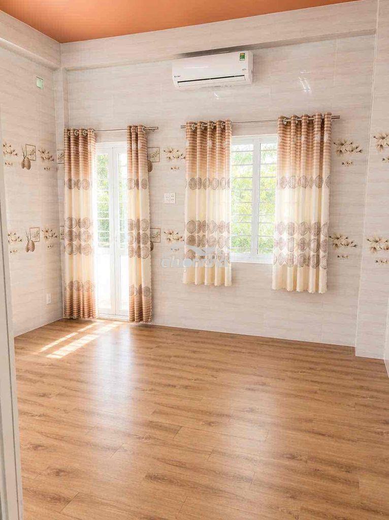 Nhà đối diện công viên khu tên lửa 4x25,3.5 tấm,6 phòng - 4