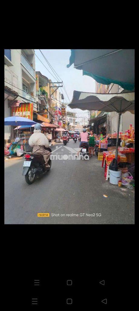 Nhà ngay chợ - ngang 4.5m - có 3pn