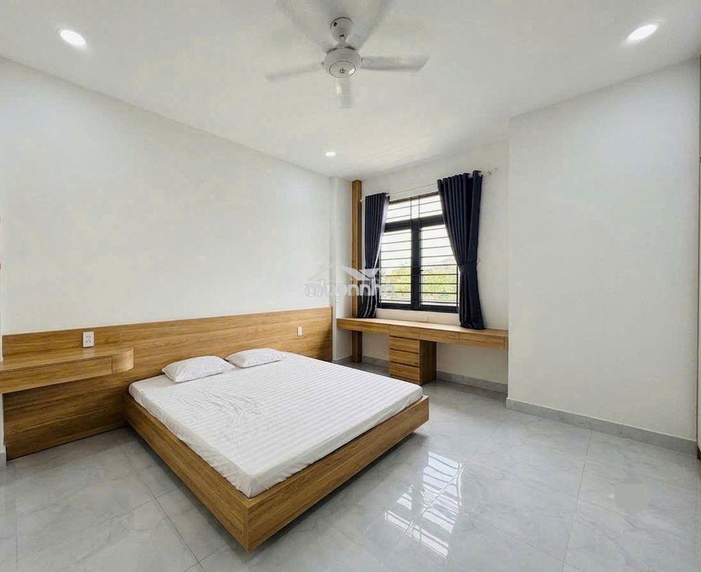 Bán rất gấp - 4 tầng nhà đẹp, hẻm 2 xe hơi thông ra dương quảng hàm - 4