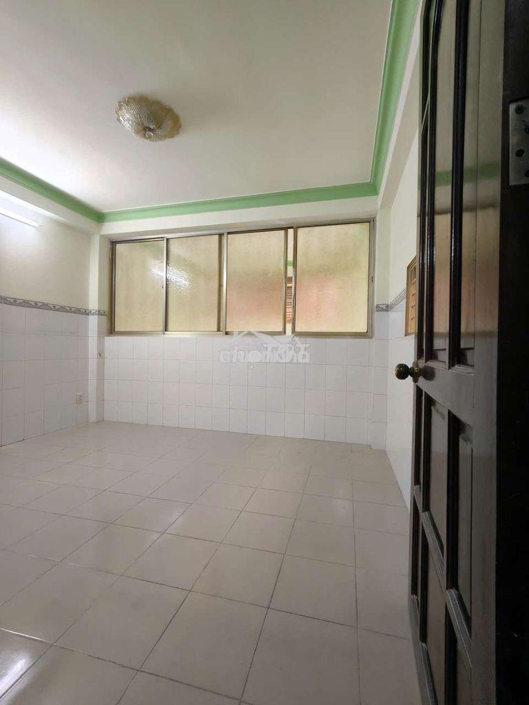 3 phòng sát chợ bình tây - 4