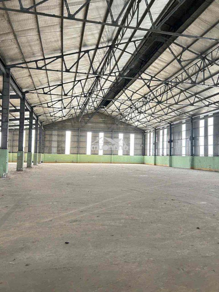 Cho thuê kho khuôn viên 4500m  dĩ an, bình dương - 3