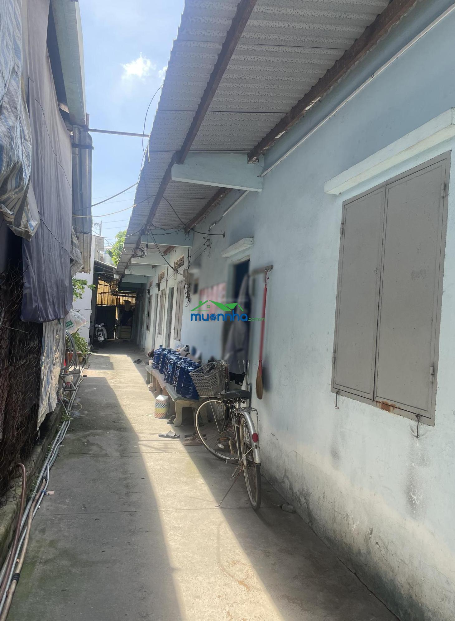 Chủ ngộp nợ bank bán ngay căn nhà và 8 phòng trọ đang cho thuê 470m2, giá 1,5 tỷ, shr, đường thông - 3