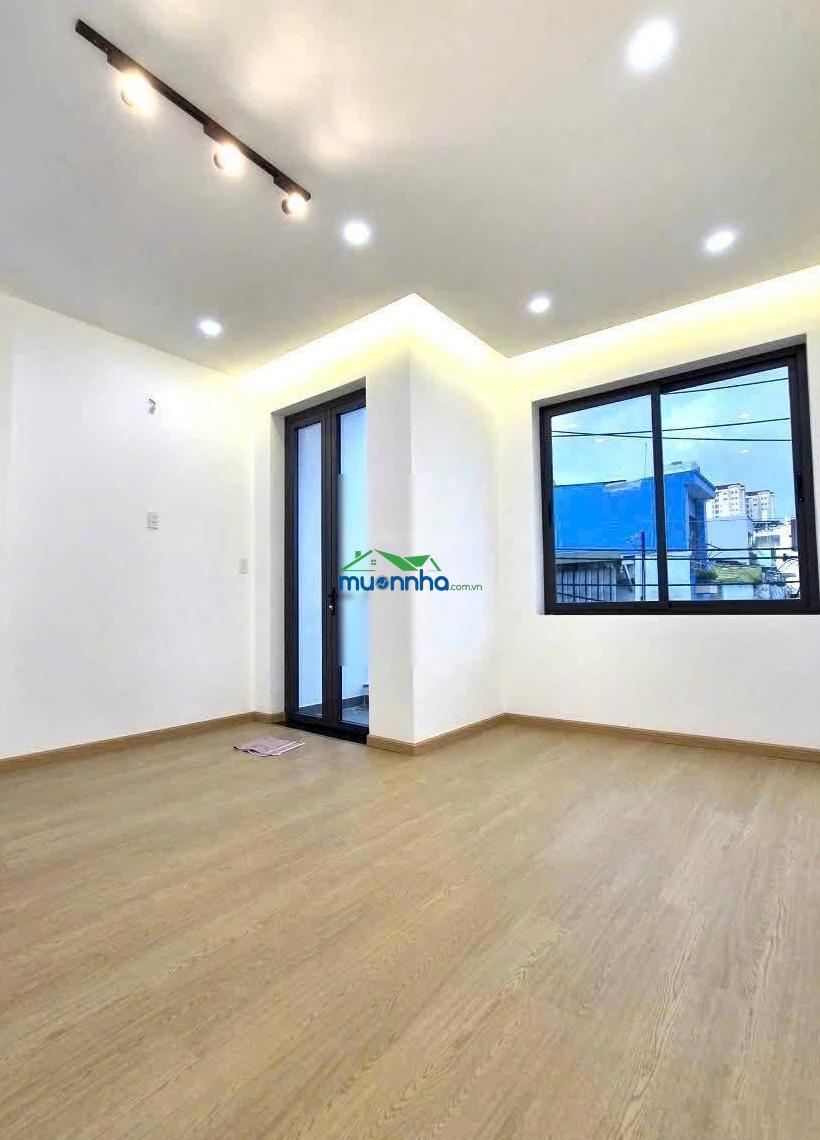 Bán nhà đẹp tân phú gần đầm sen, hẻm 8m ô tô quay đầu, 4 tầng btct, 5pn, ngang 4.5m, chỉ 7.9 tỷ