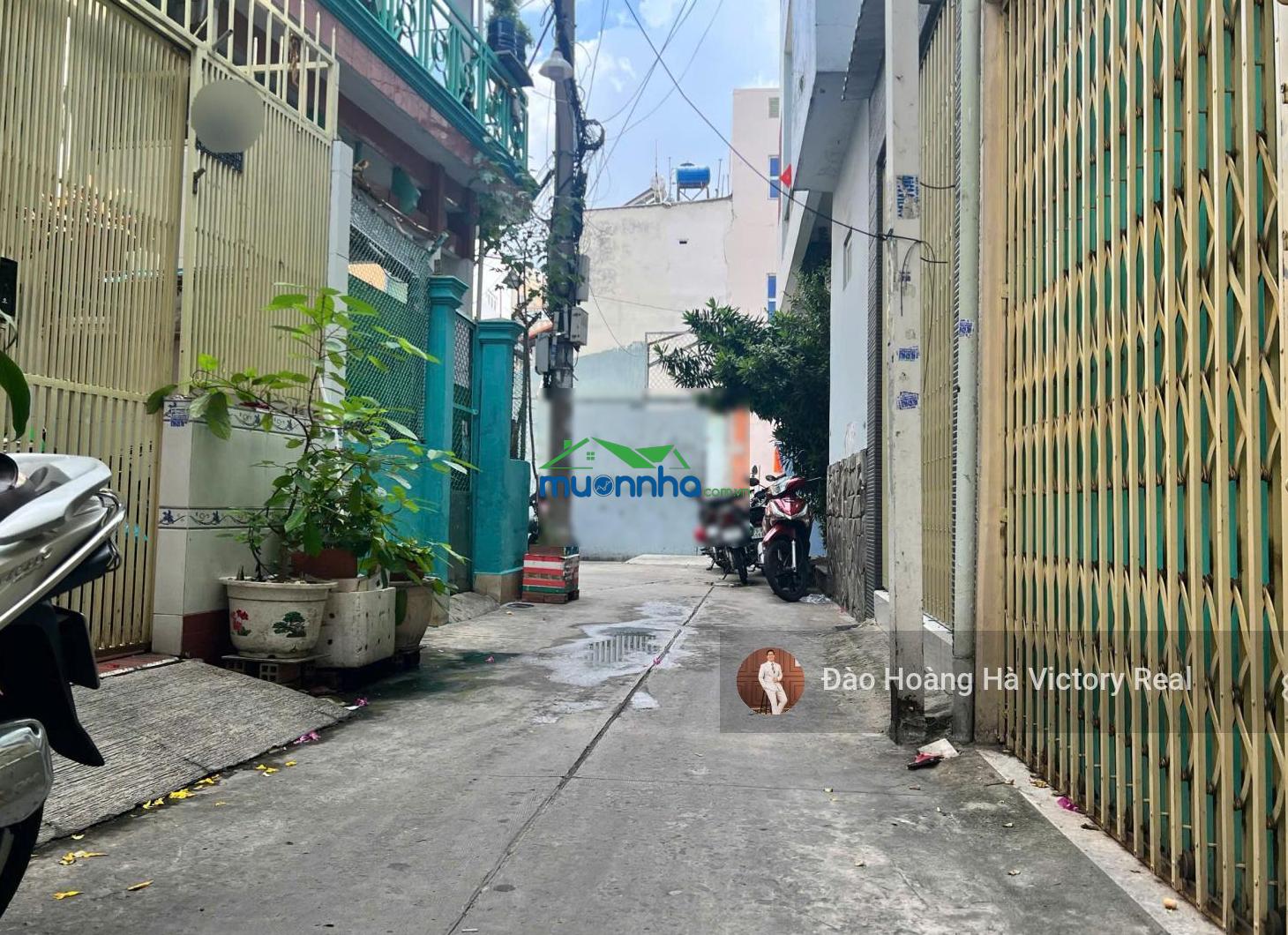 Chỉ 6.2 tỷ có ngay nhà 50m2 (dt: 4.2 x 13m), 3 tầng - 4pn, tại lạc long quân, p8, tân bình, hcm - 3