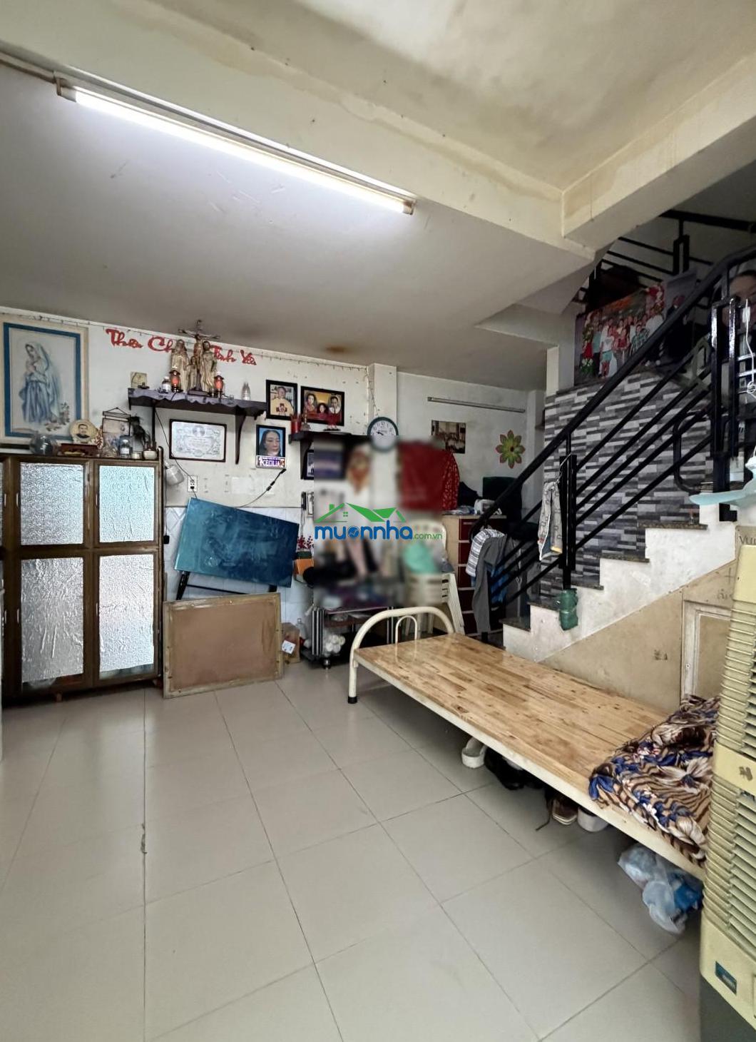 Nguyễn ngọc nhựt - tân phú - bên hông nhà thờ tân hương - 1 trệt 3 lầu btct - 4pn- 3.65 tỷ