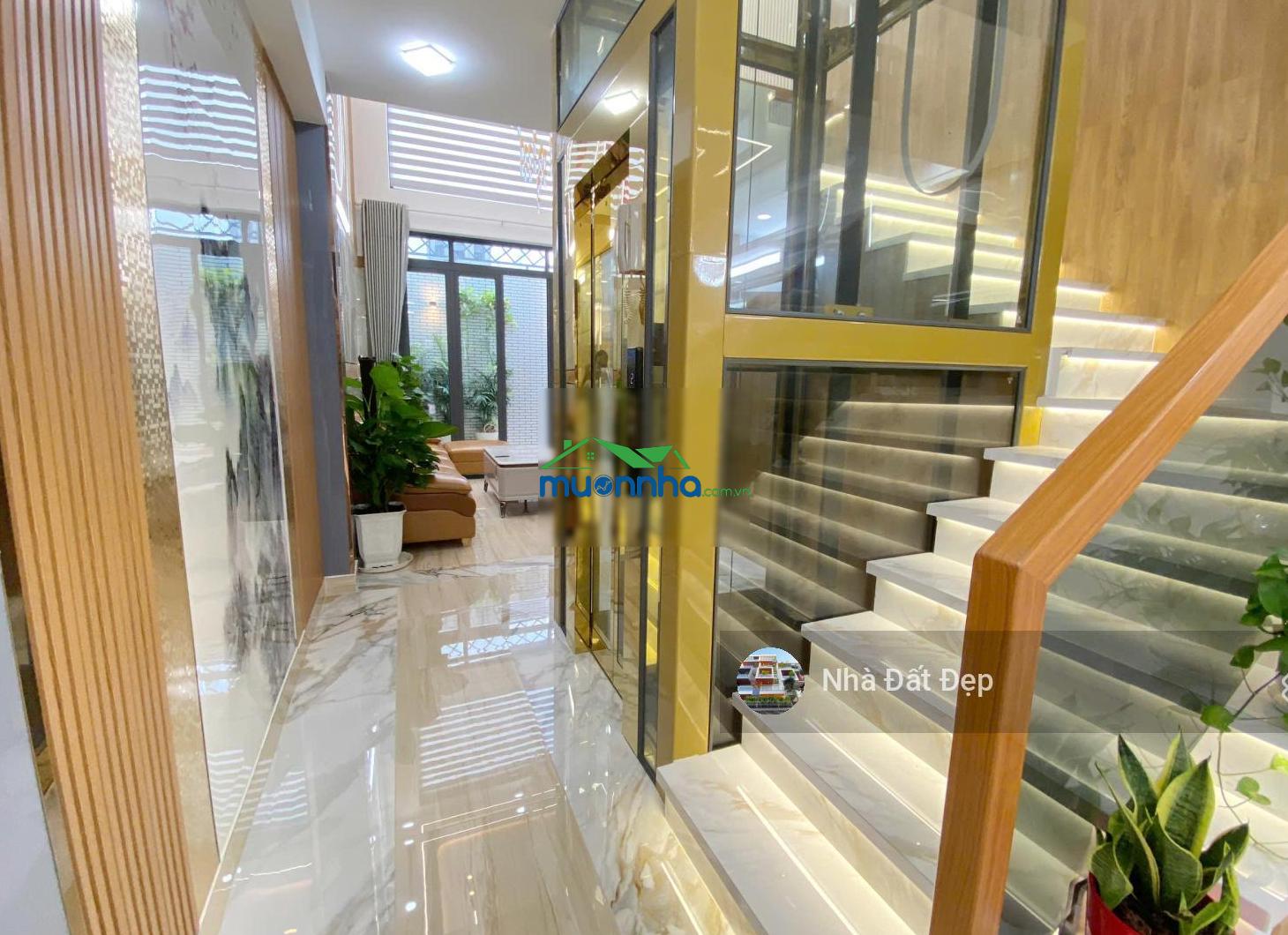 Nhà mới có thang máy 5 tấm đường nhựa đẹp 8m có vỉa hè full nội thất 4x15m đường hương lộ 2