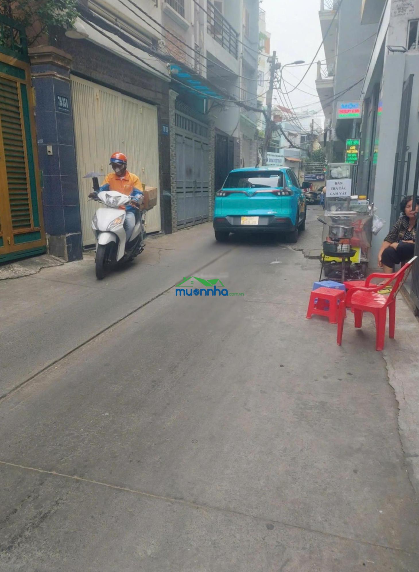 Cần tiền bán gấp căn nhà hẻm xe hơi nguyễn xí ngay rạch xuyên tâm - dt:3.9x14m. trệt, 2 lầu nhà mới - 3