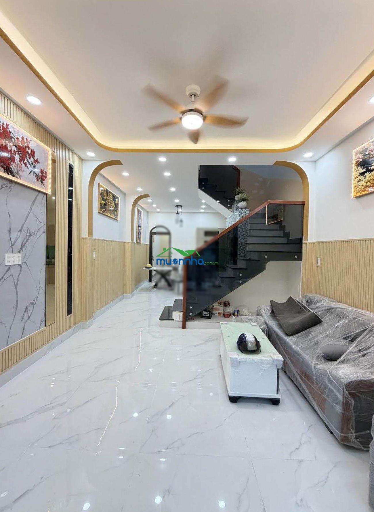Lý phục man q7, nhà đẹp không tì vết, 4.3x17.2m, 4 tầng, 6.8 tỷ