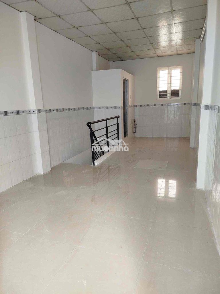 Nhà hẻm 3 gác yên tĩnh. không tiếp môi giới ạ. .......................