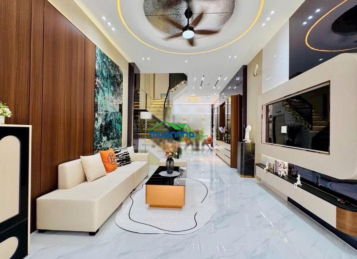 Hàng hiếm tại 51/, tú mỡ, 7,95 tỷ, 56m2, 4 tầng, 3pn, 4wc, full nội thất