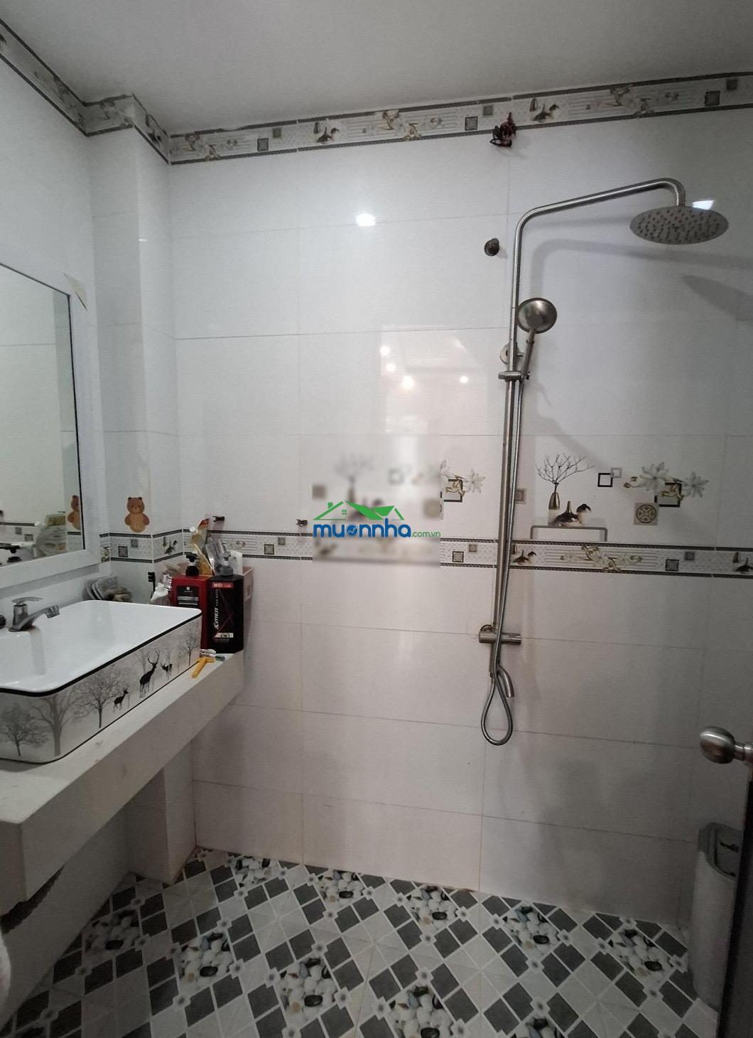 Bán nhà riêng cách mạng tháng tám quận 10 gần tô hiến thành 3 pn chỉ hơn 3 tỷ!