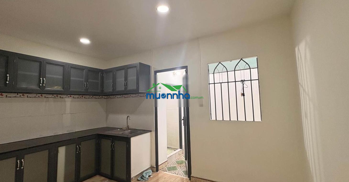 Bán nhà 3 tỷ 6, diện tích 4,2x18m, 4 phòng ngủ, cách 20m ra mặt tiền, phường tân thới hiệp, quận 12